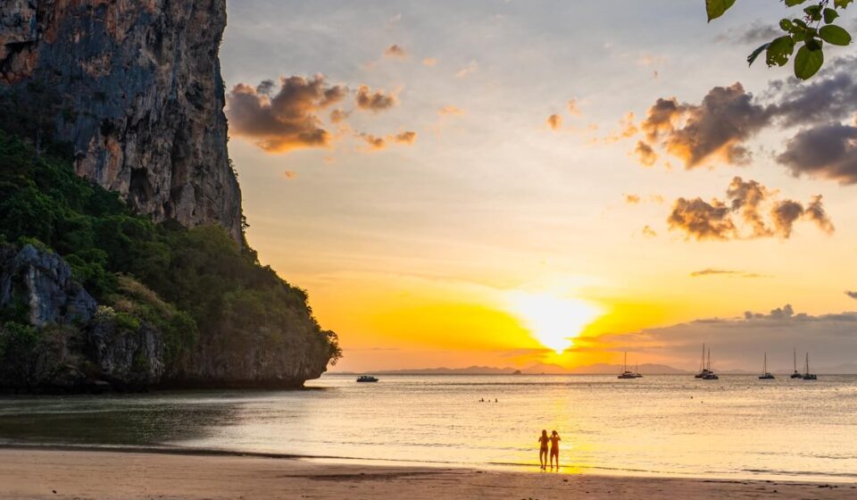 Phi Phi Island Travel Guide